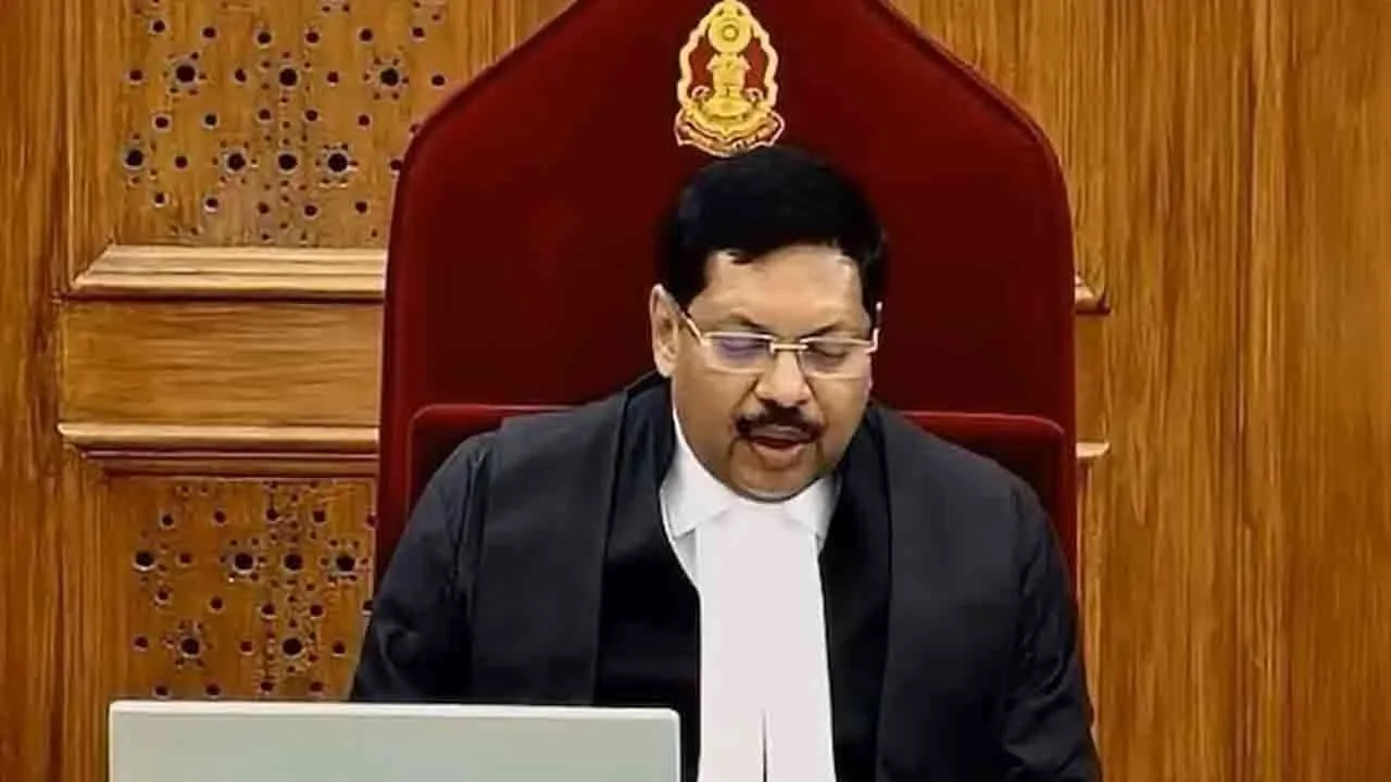  lawyer Attempt to throw shoe at supreme court Chief Justice BR Gavai 