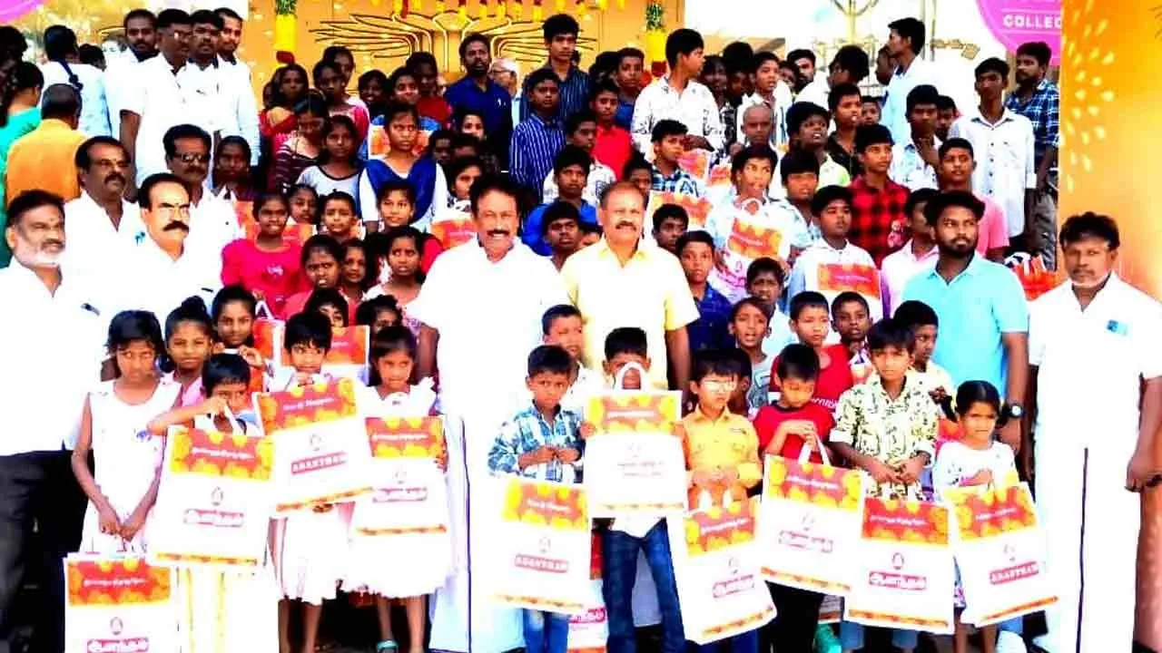  DMK MLA's Diwali gift to Destitute children overwhelmed with joy 