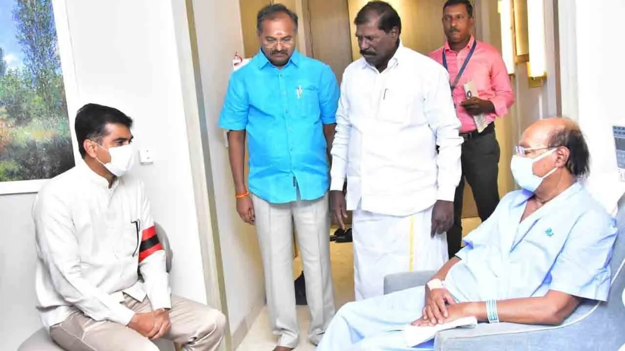  மருத்துவமனையில் ராமதாஸ்;  நலம் விசாரித்த துரை வைகோ எம்.பி!