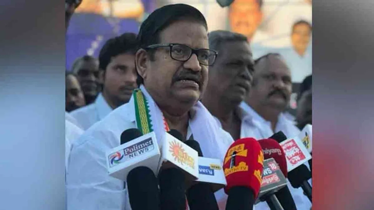  'Vijay can meet Rahul anytime' - K.S. Alagiri interview Photograph: (congress) 