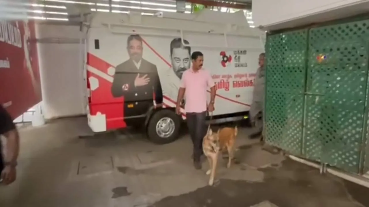  Bomb threat to Makkal Needhi Maiyam office Photograph: (mnm) 