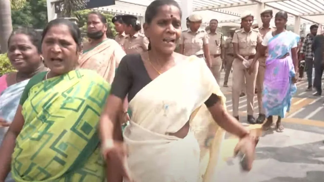  'Pongal, Bhogi, Diwali for everyone; but our lives have become hell' - Sanitation workers' anguish Photograph: (chennai) 