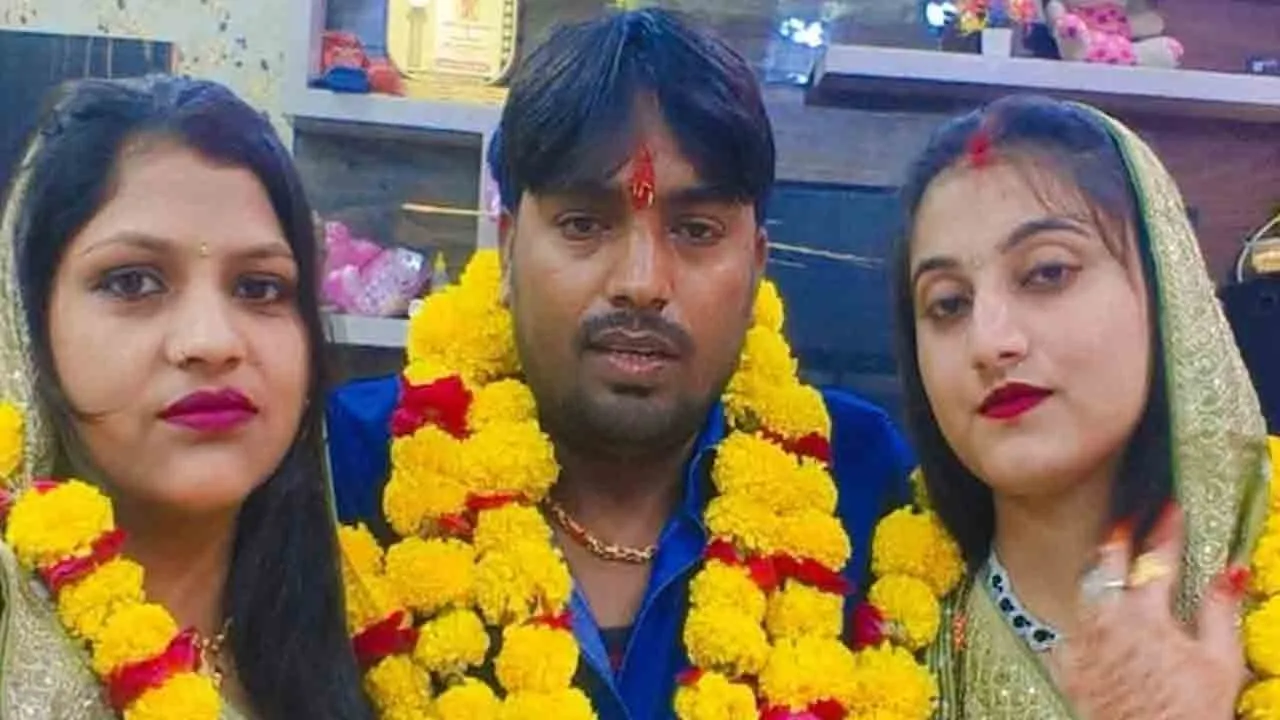  Agra man celebrates Karva Chauth festival with 2 wives 