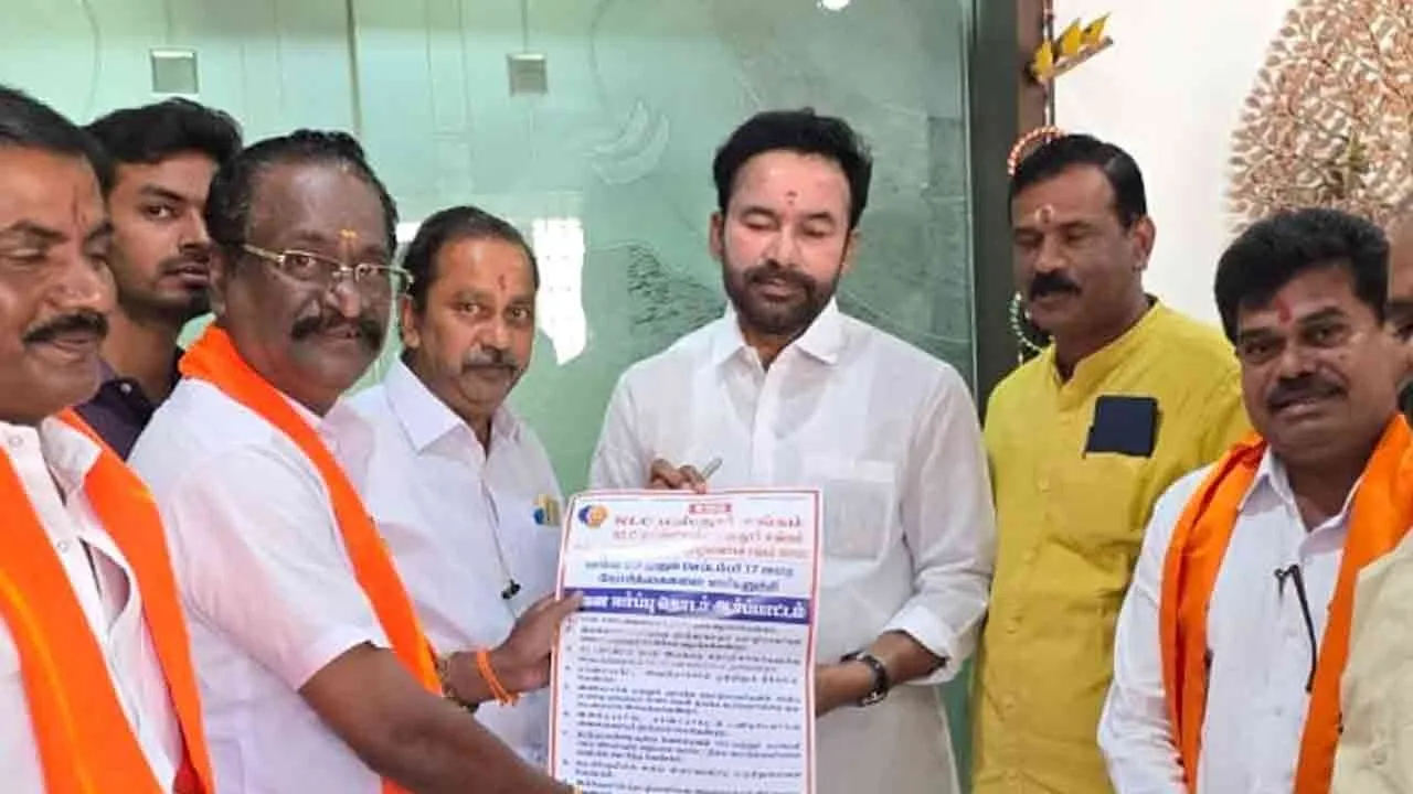  ‘என்.எல்.சி தொழிலாளர்களுக்கு 20 சதவீத போனஸ் வழங்குக’ - மத்திய அமைச்சரை சந்தித்து மனு!