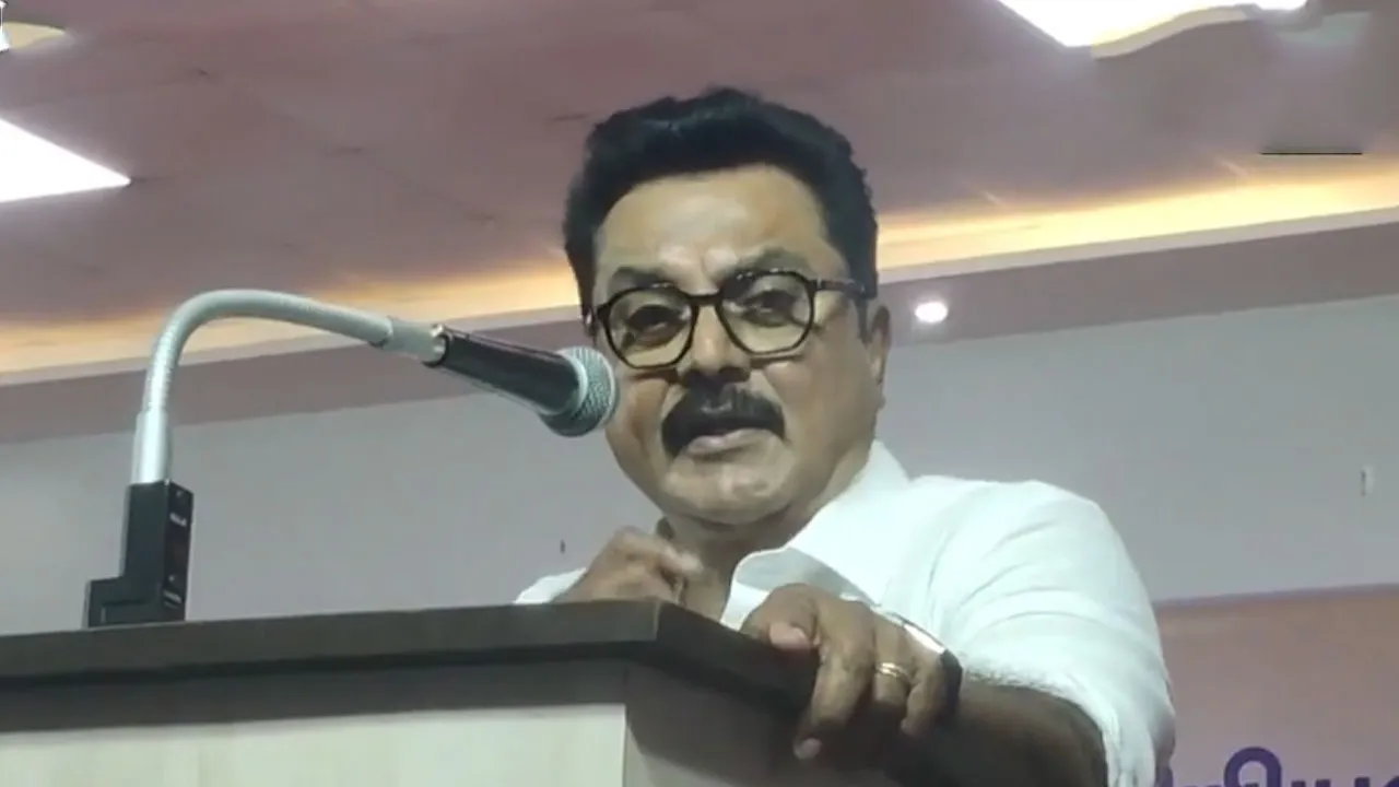  “வாழ்க்கையில் பலமுறை தோற்க வேண்டும்” - மாணவர்களுக்கு சரத்குமார் அட்வைஸ்