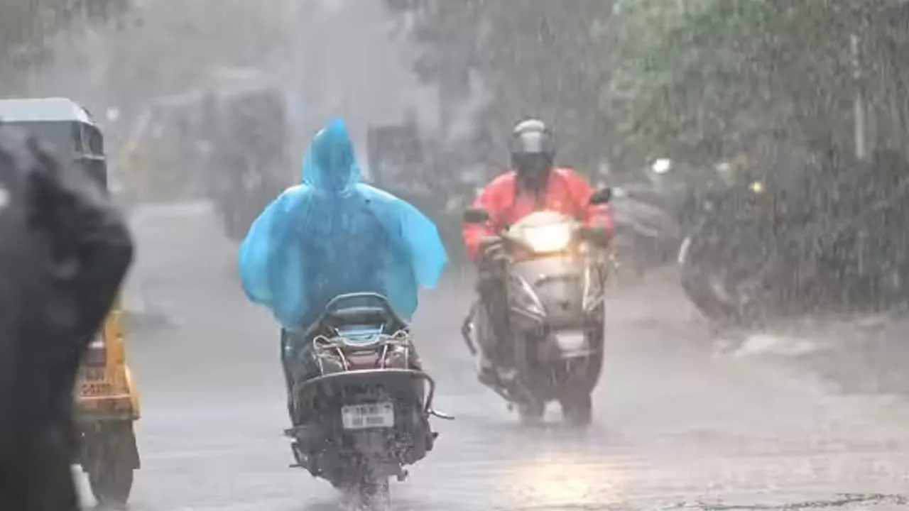  Next 3 hours- Alert issued for 19 districts Photograph: (weather) 