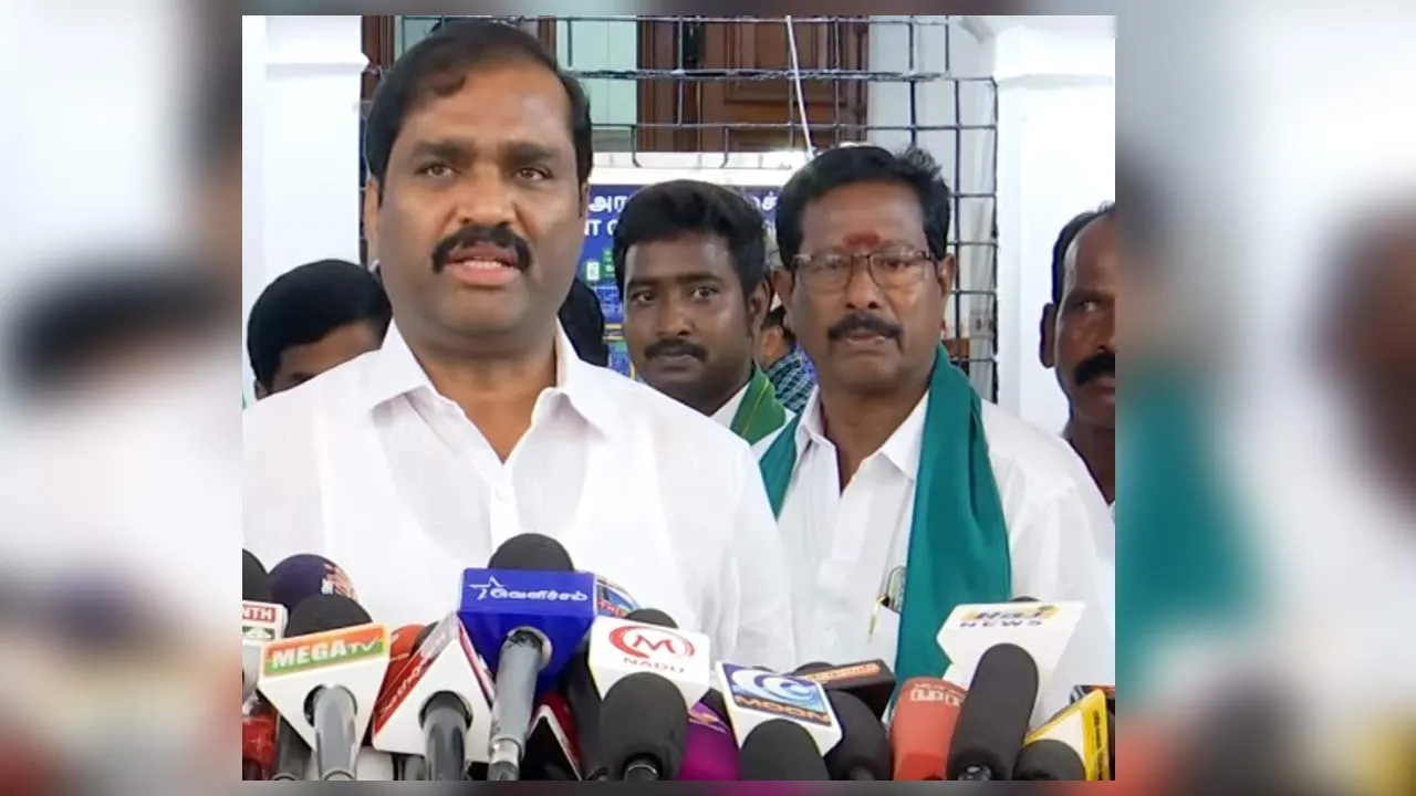  'I cannot give up my rights just because I am a single MLA' - Velmurugan fears Photograph: (tvk velmurugan) 