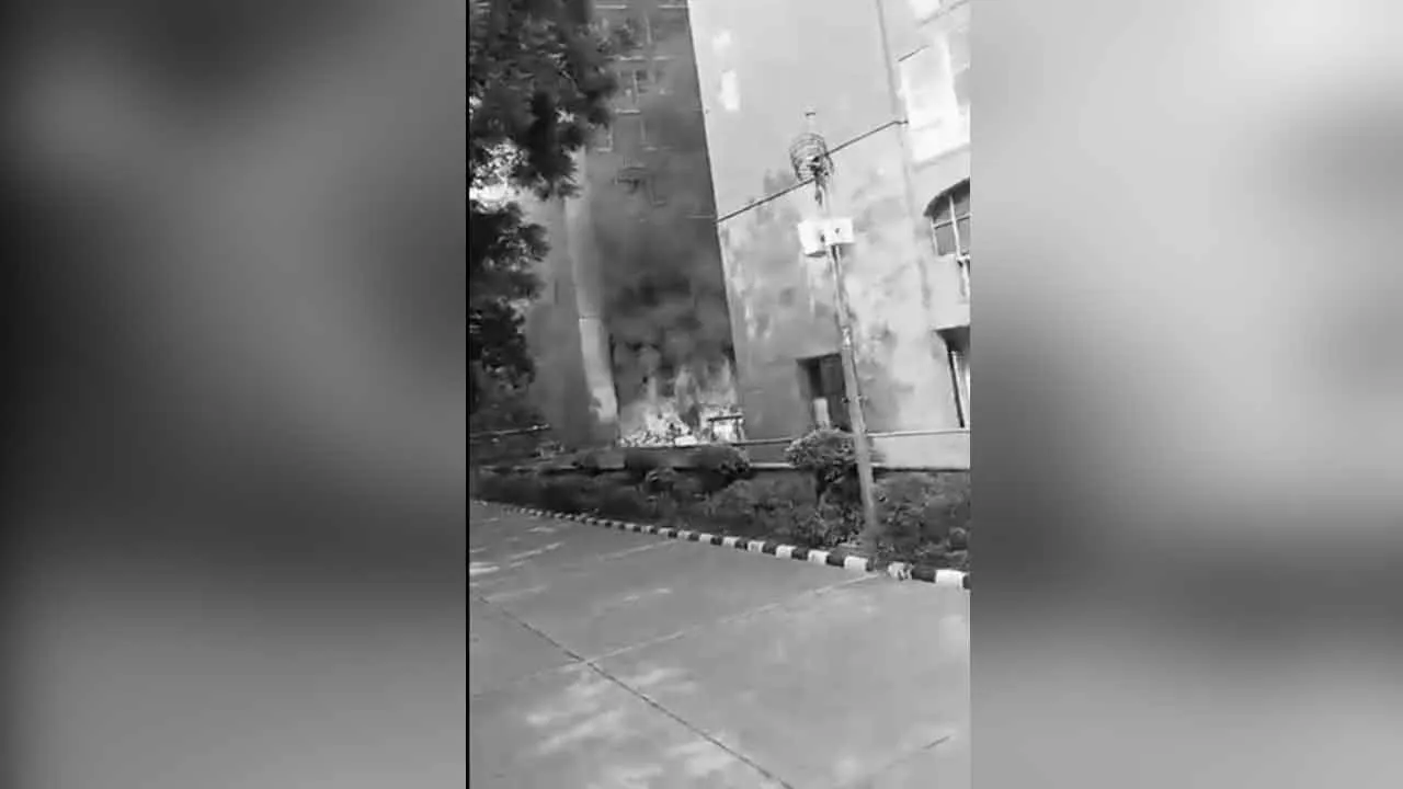 Terrible accident in the apartment building where MPs live in delhi 