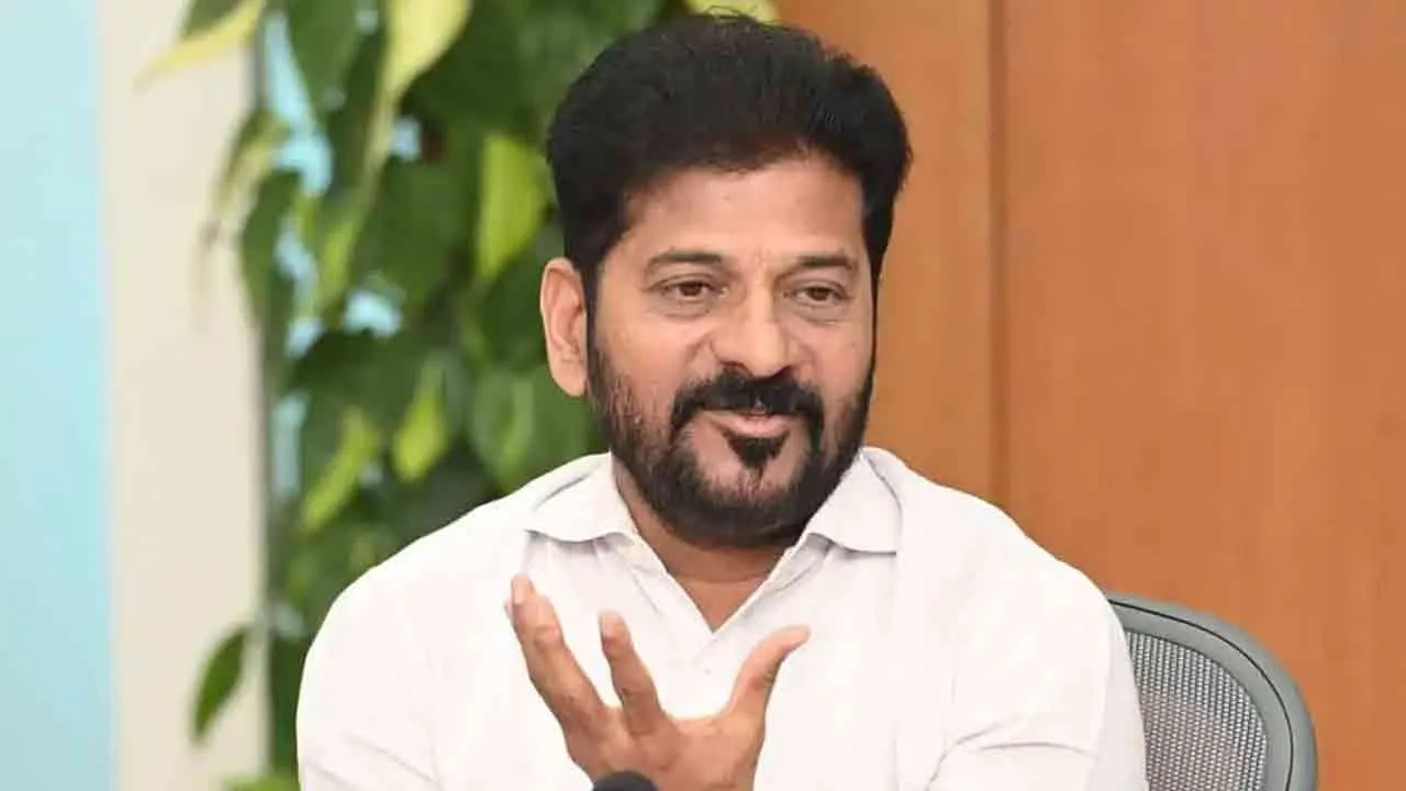  “பெற்றோரை கவனிக்காத அரசு ஊழியர்களின் சம்பளம் பிடித்தம்” - தெலுங்கானா முதல்வர்  அதிரடி