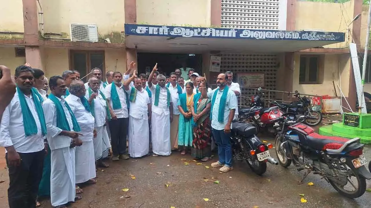  '10 lakhs immediately for the death of Kallacharaya; Has it been a week since the lightning strike?' - P.R. Pandian raised the question Photograph: (viruthachalam) 