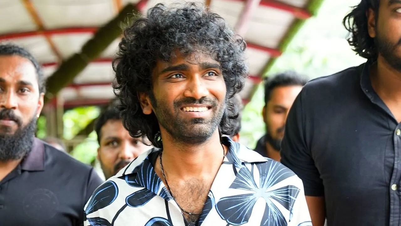  மீண்டும் சாதனை படைத்த பிரதீப் ரங்கநாதன்