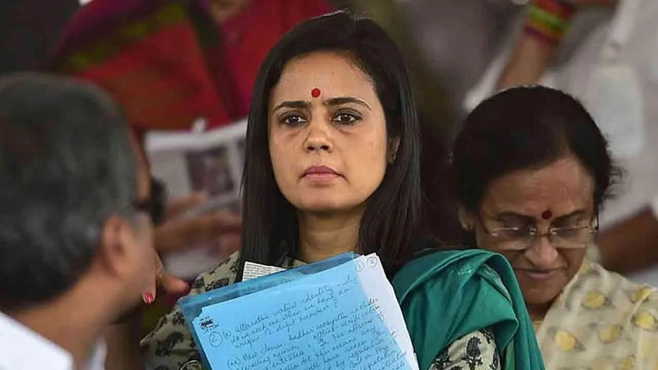  “தவறு செய்துவிட்டேன்,  மன்னித்துவிடுங்கள்..” -  டி.எம்.சி எம்.பியின் திடீர் பல்டி