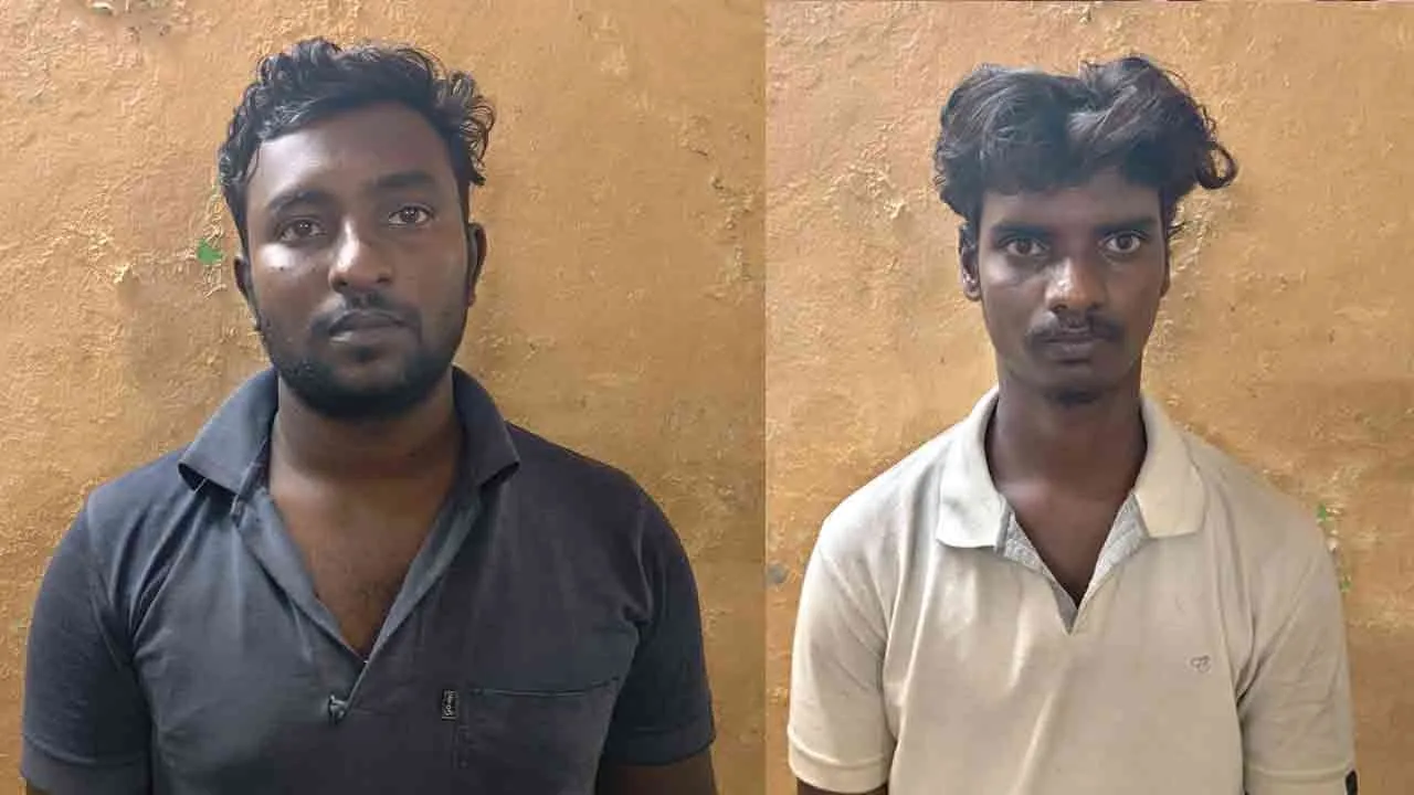  Two arrested with country-made firearms Photograph: (kallakurichi) 