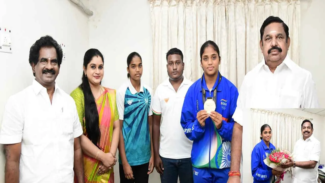  “மென்மேலும் பல வெற்றிகளைக் கார்த்திகா குவிக்க வேண்டும்” - இ.பி.எஸ். வாழ்த்து!