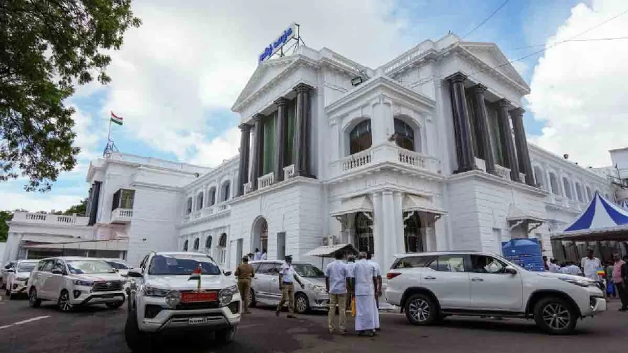  Consultation on SIR - Participation of authorized parties Photograph: (SIR) 