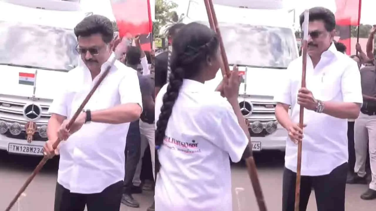  மாணவர்களுடன் சிலம்பம் சுற்றிய முதல்வர் மு.க. ஸ்டாலின்!