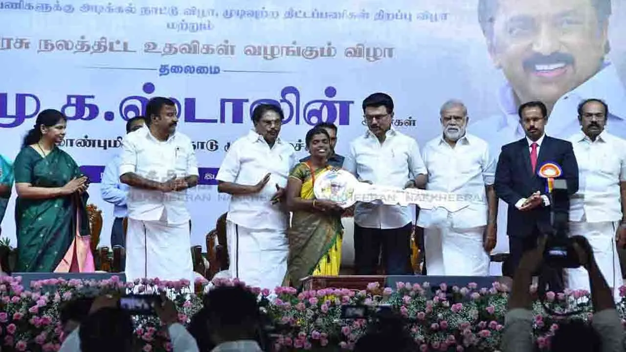  Chief Minister M.K. Stalin is unwavering despite the heavy rain and he attened Welfare assistance in Tenkasi 