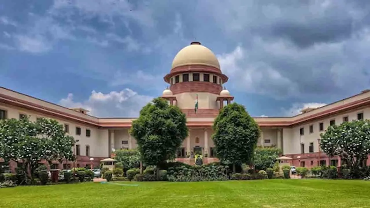  Supreme Court ready to hear petition seeking probe against former Tamil Nadu BJP leader Photograph: (bjp) 