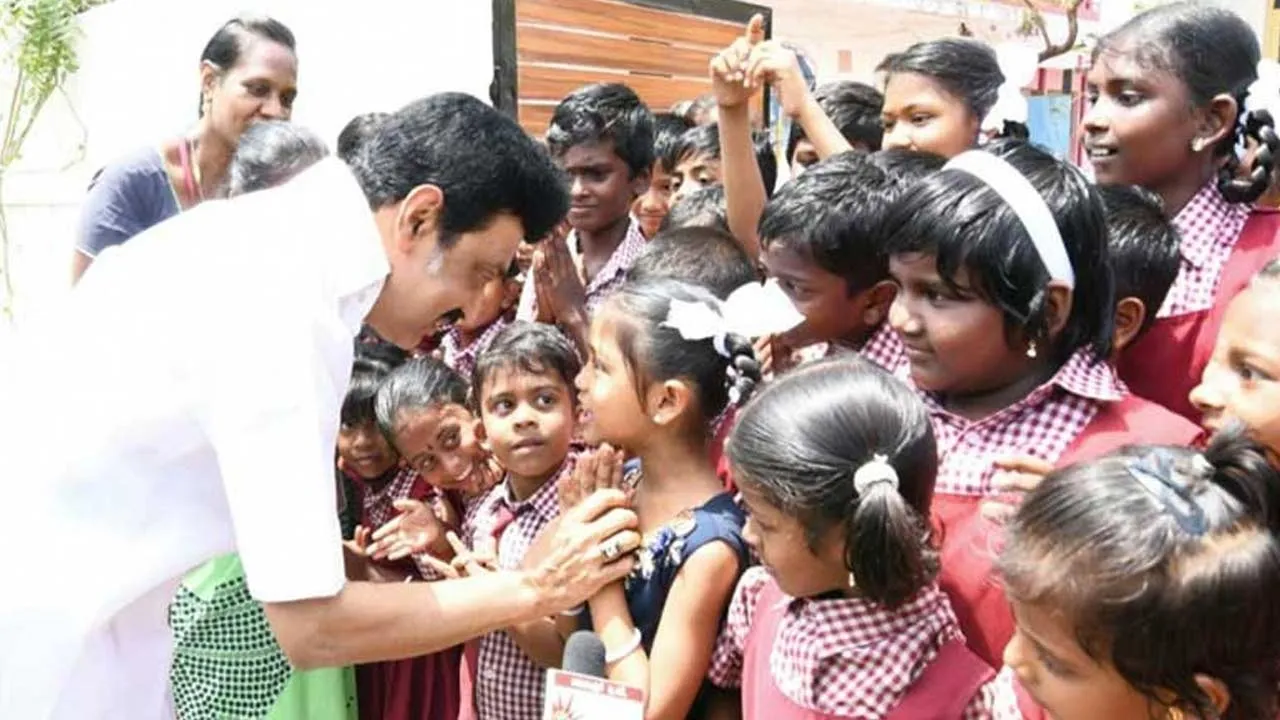  The kind face that turned a small drop into a flood Photograph: (dmk) 