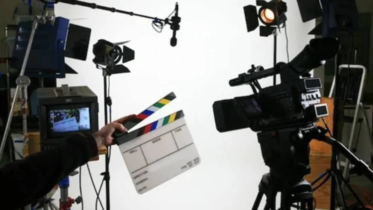  12 ஆண்டுகளுக்கு பிறகு ரீ-எண்ட்ரி கொடுக்கும் 90ஸ் நாயகி