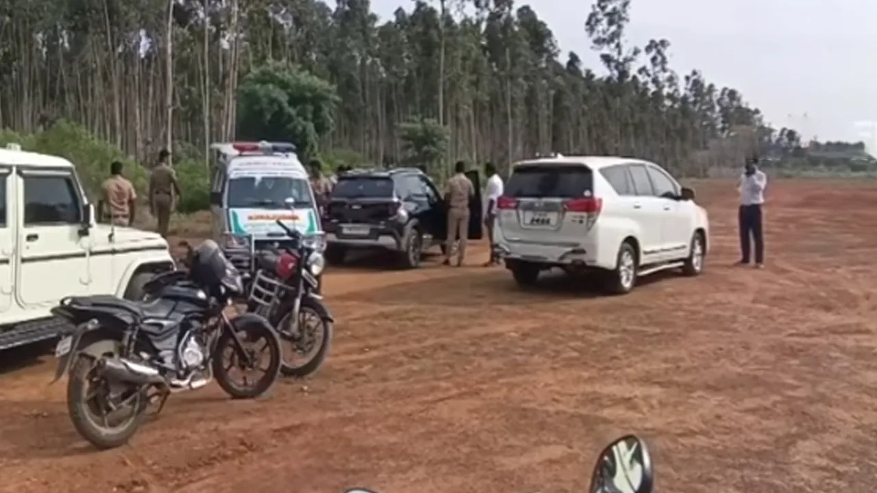  Woman's recovered from luxury car - another shocking incident Photograph: (sivakangai) 