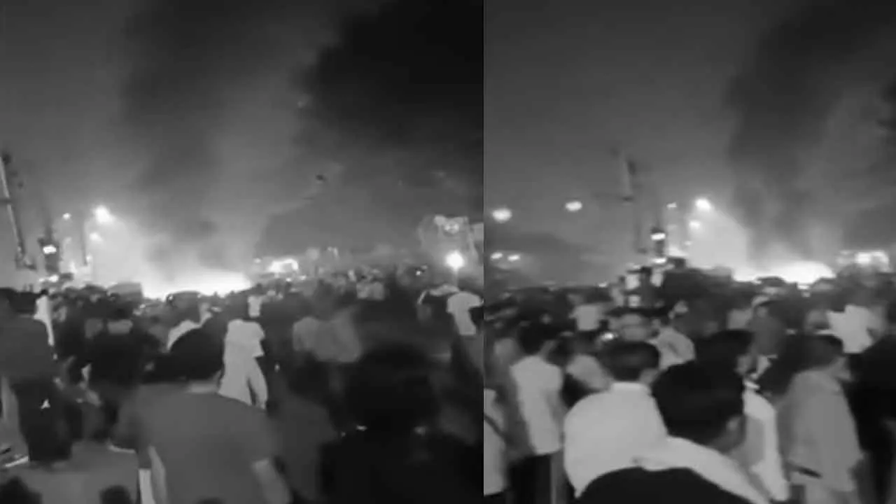  Car blast at Delhi's Red Fort? 