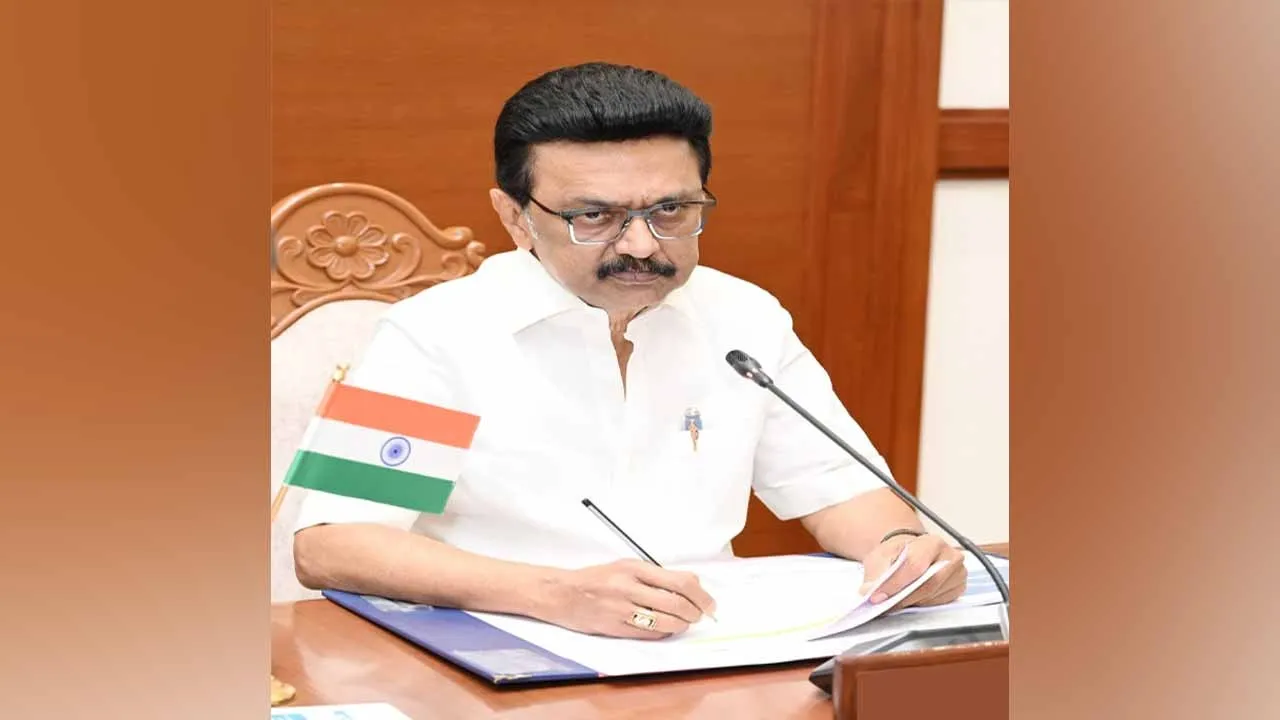  “அரசு ஊழியர்களுக்கு மகிழ்ச்சி செய்தி” - முதல்வர் மு.க. ஸ்டாலின் அசத்தல் அறிவிப்பு!