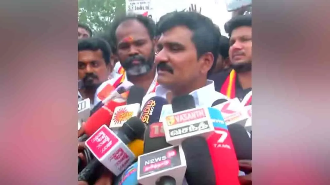  “த.வெ.க. - காங்கிரஸ் இடையே கூட்டணியா?” - சி.டி.ஆர். நிர்மல்குமார் பேட்டி!