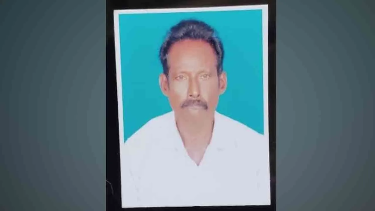  Tragedy befell Farmer went to take a photo for SIR application 