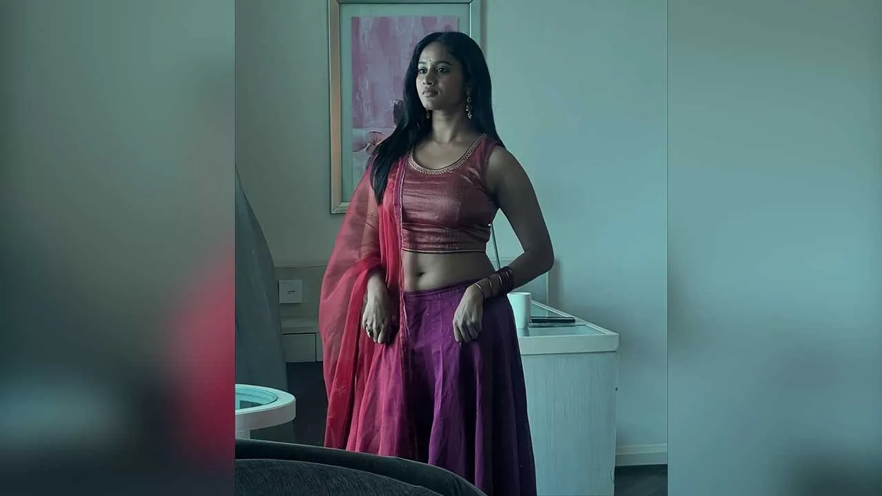  ஆரவாரம் காட்டாமல் அசத்தும் பிரிகிடா சாகா!