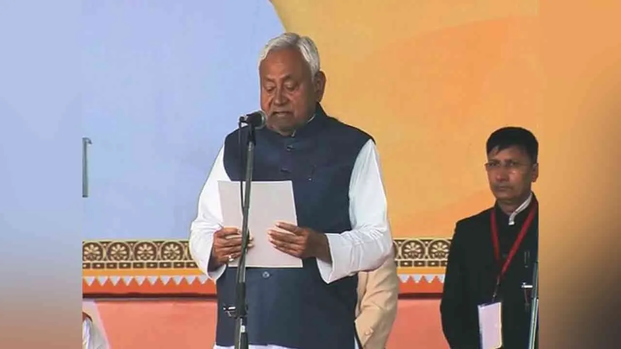  10வது முறையாக பீகார் முதல்வராக நிதிஷ் குமார் பதவியேற்பு!