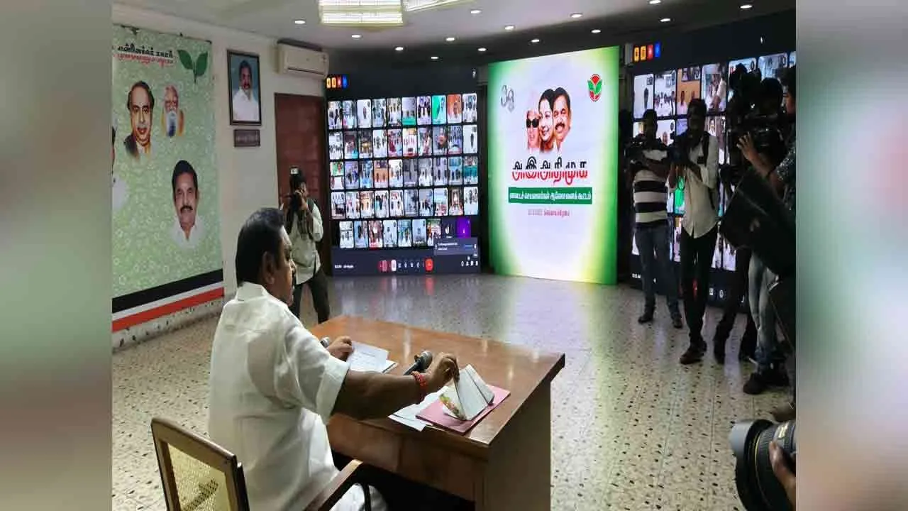  அ.தி.மு.க. மாவட்டச் செயலாளர்களுக்கு இ.பி.எஸ். முக்கிய அறிவுறுத்தல்!