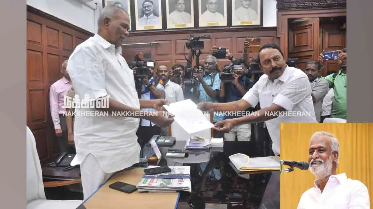  பரபரப்பான அரசியல் சூழல்; செங்கோட்டையனுடன் அமைச்சர் சேகர்பாபு சந்திப்பு!