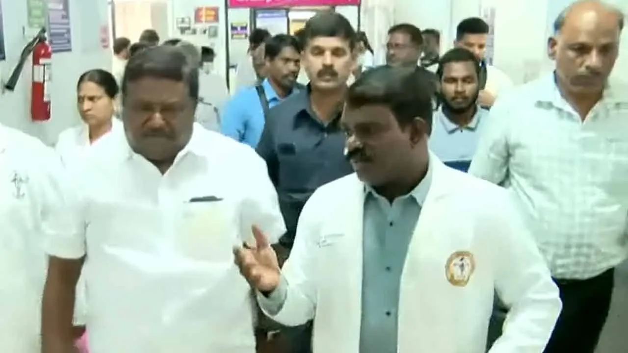  “பேருந்து விபத்துகளைச் சரிசெய்வதற்கு நடவடிக்கை எடுக்கப்படும்” - அமைச்சர் சிவசங்கர் பேட்டி!