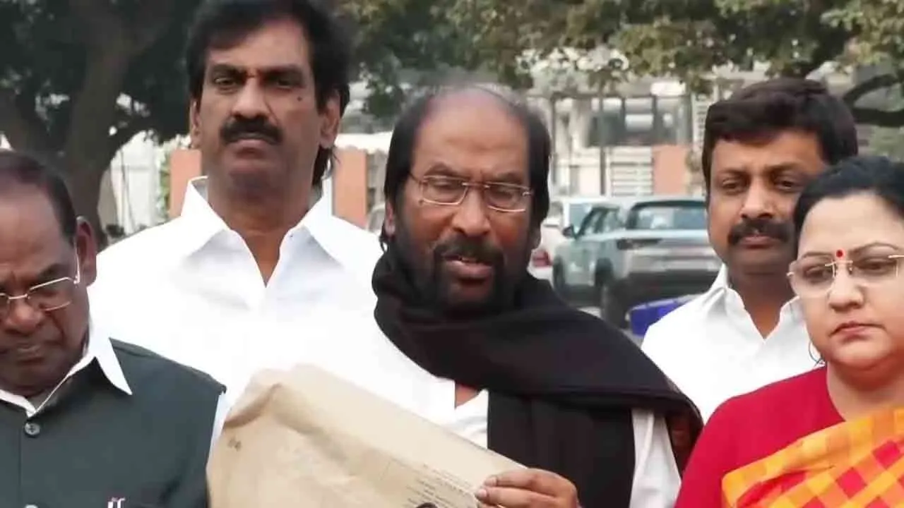  Trichy Siva's alleged If beg for permission to speak, they call you a troublemaker at parliament session 