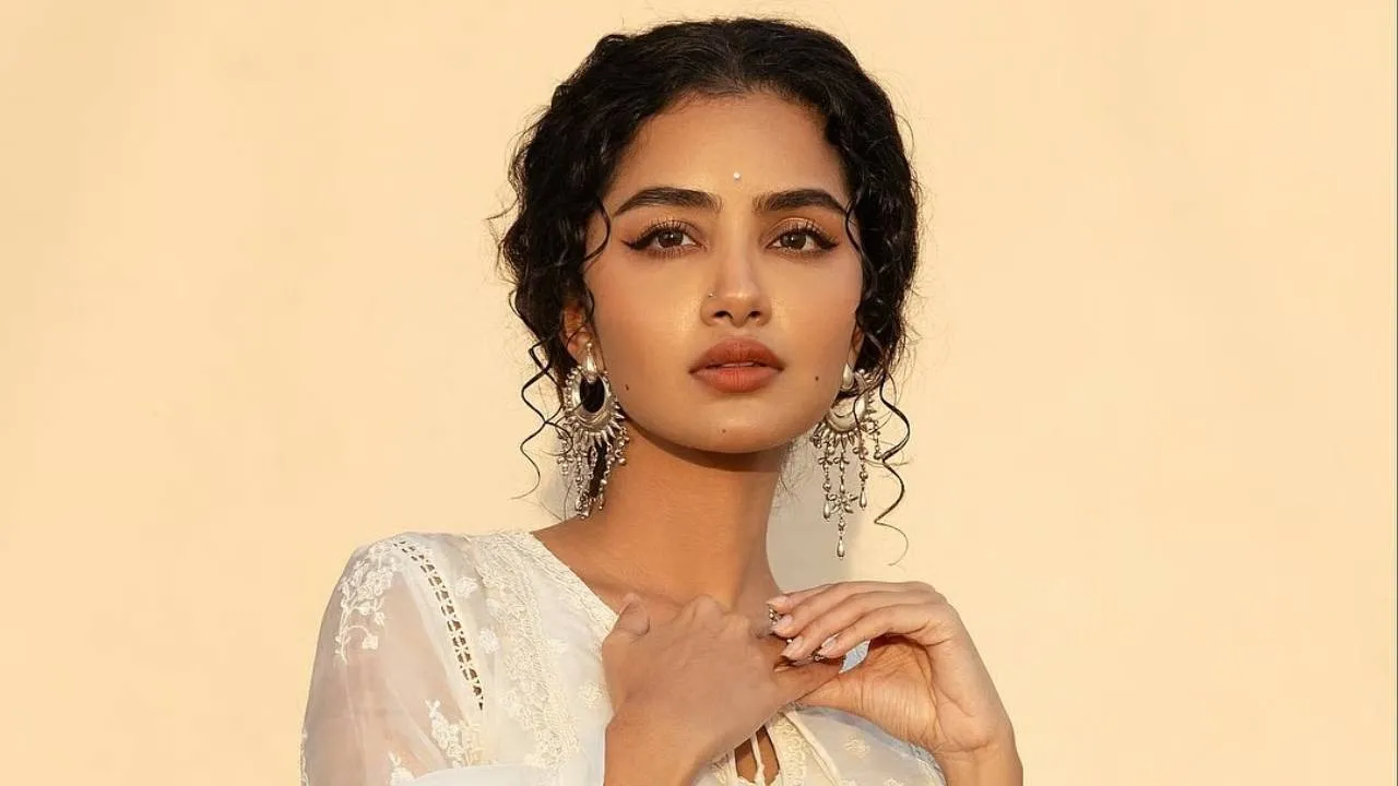  தள்ளிப்போன அனுபமா படம்; போஸ்டருடன் புது தேதி வெளியீடு