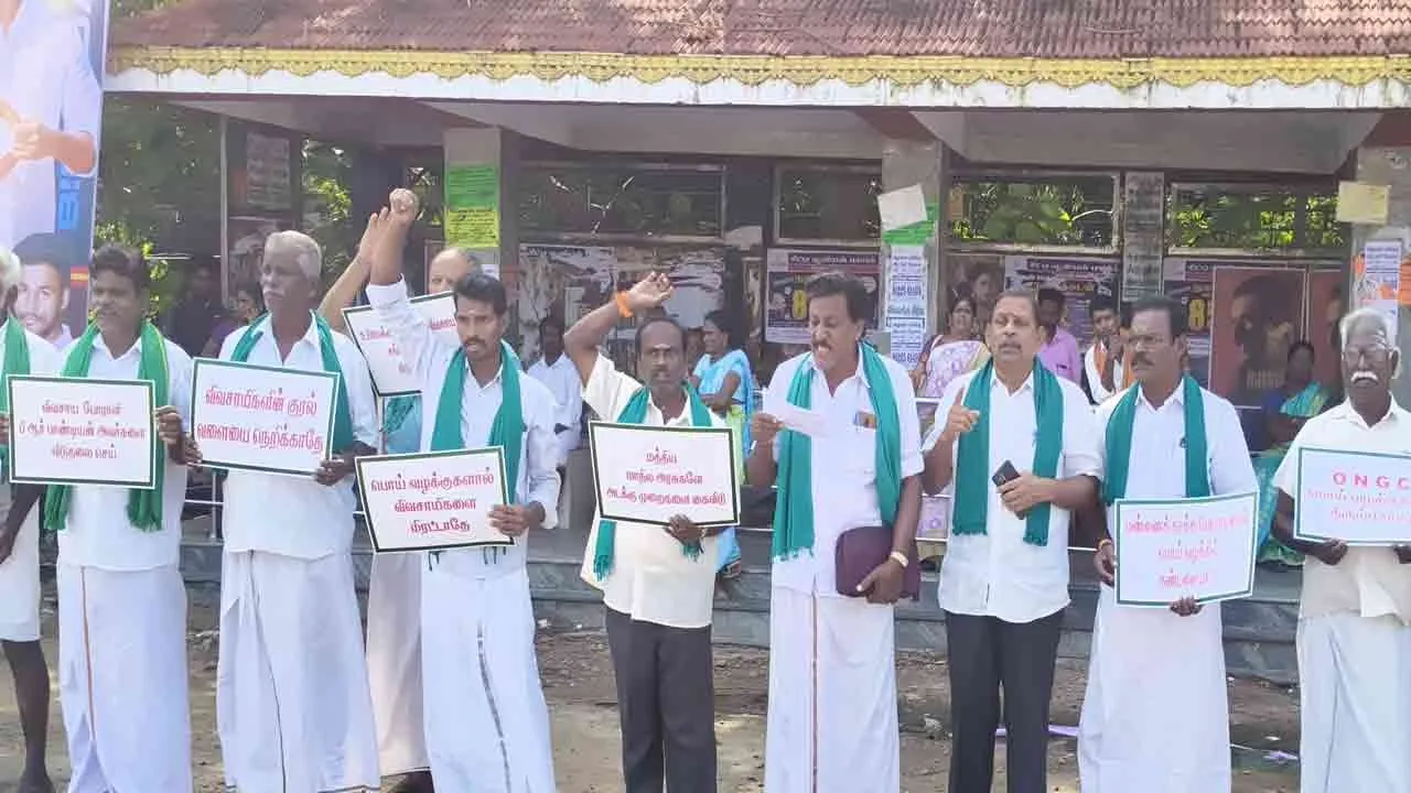  struggle against the arrest of P.R. Pandian 