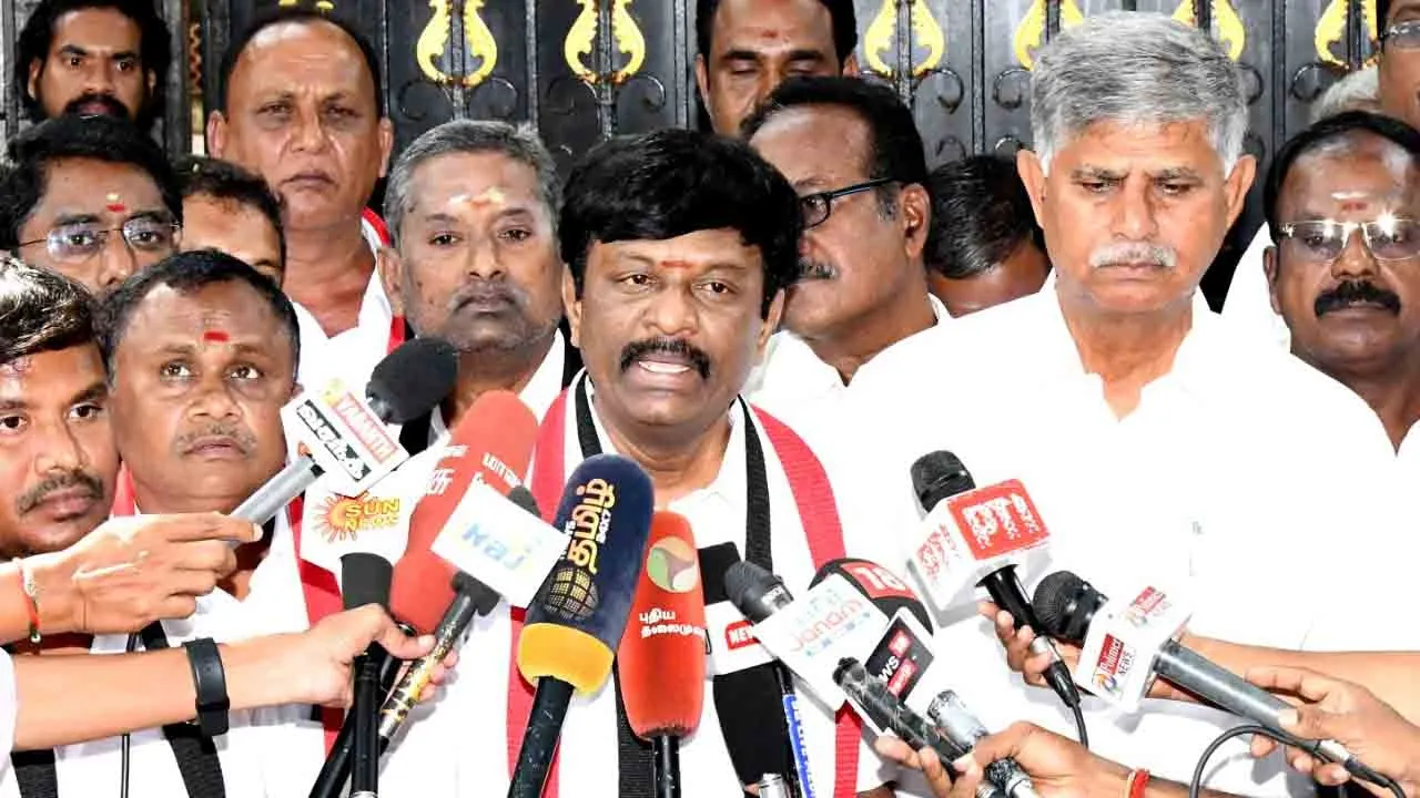  "திமுக ஆட்சியில் அதிகாரிகளின் ராஜ்ஜியம் நடக்கிறது…’’  -  கே.கே.செல்வம் அதிரடி!