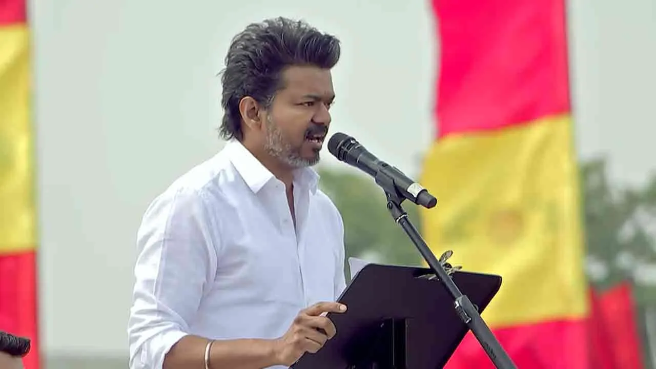  “இந்திய அளவில் ரேஷன் கடைகளே இல்லாத மாநிலம் புதுச்சேரி தான்” - விஜய் பேச்சு!