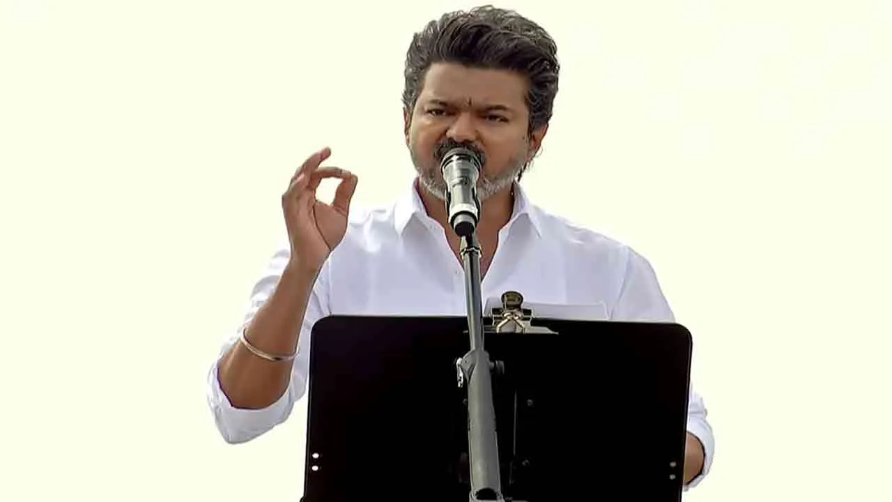  “உங்களுக்கும் சேர்த்துத்தான் குரல் கொடுப்பேன்” - புதுச்சேரியில் த.வெ.க. தலைவர் விஜய் பேச்சு!
