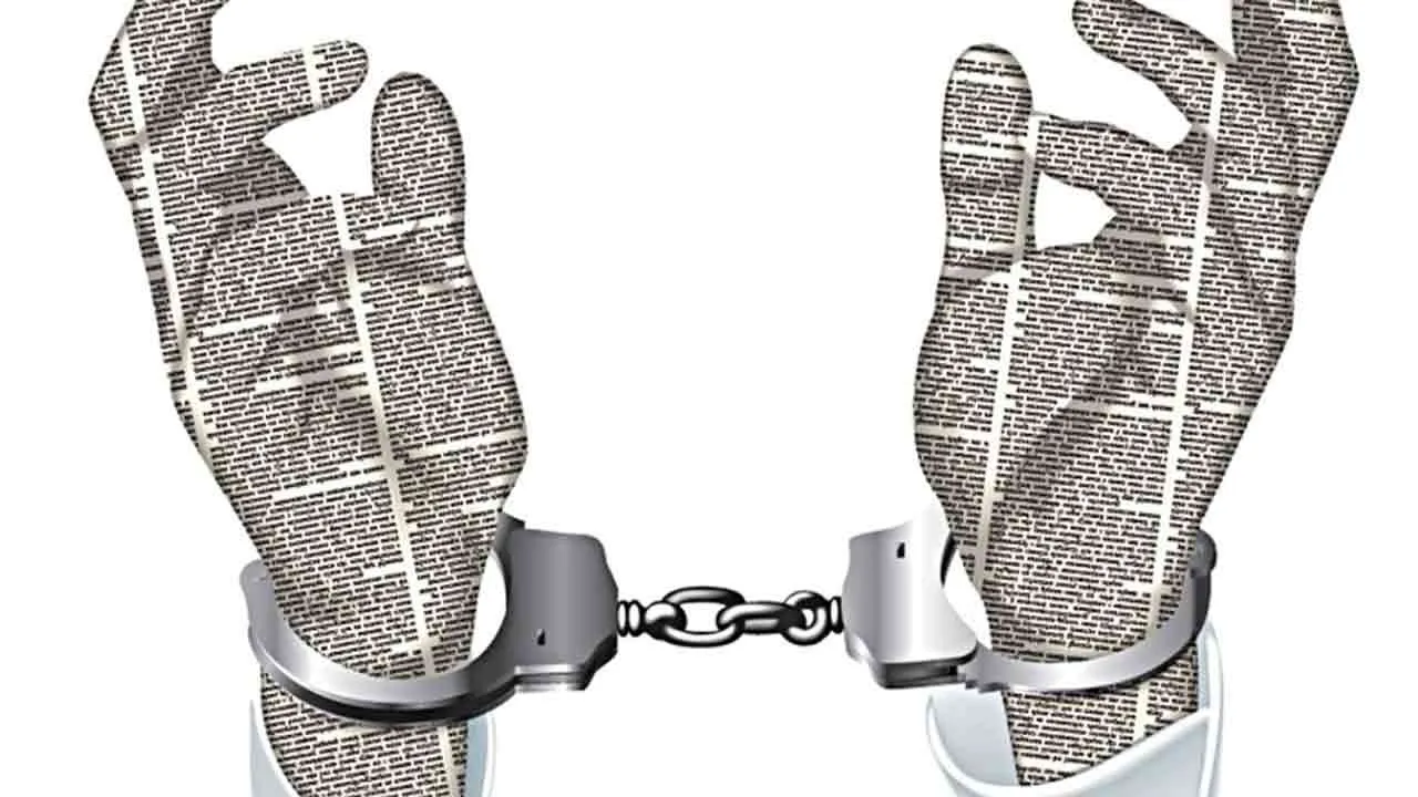  'Sale of liquor, lottery, gutka' - 8 people arrested Photograph: (arrest) 