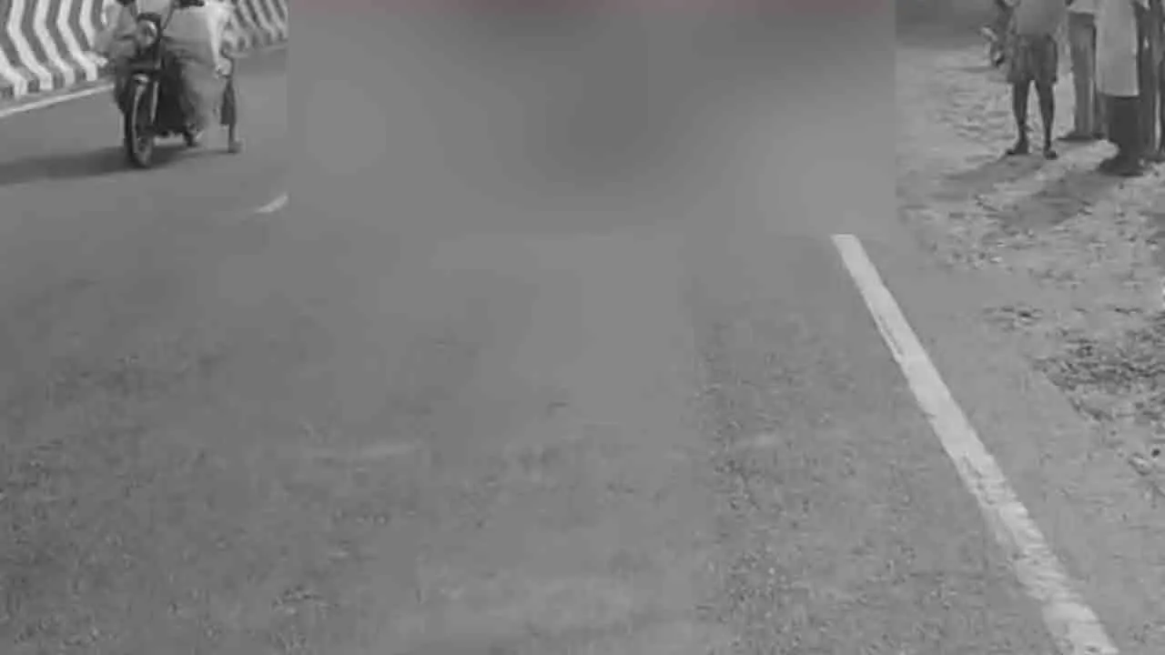  Shocking incident in  Mettur-police investigation Photograph: (salem) 