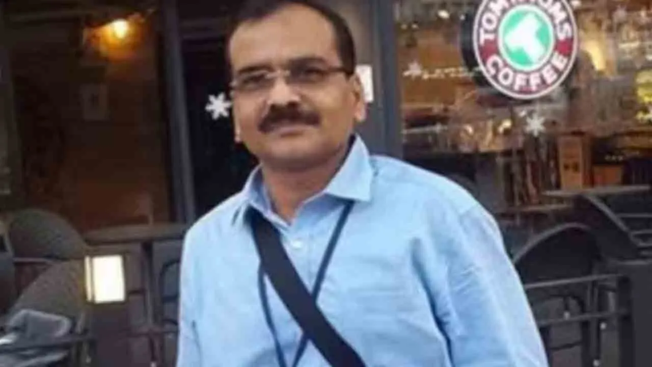  சாதிய ஏற்றத்தாழ்வு குறித்து பேச்சு; சிக்கலில் மாட்டிய ஐஏஎஸ் அதிகாரி!