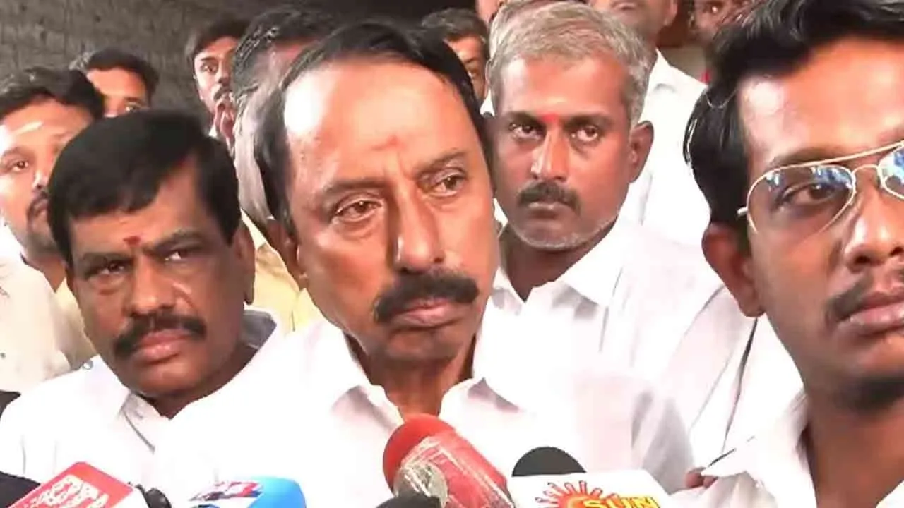  TVK executive Sengottaiyan says Vijay will become the Chief Minister due to people power 