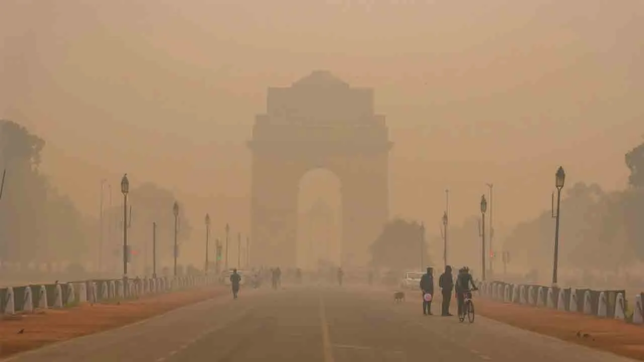  அதிகரிக்கும் காற்று மாசு; அதிரடி காட்டும் டெல்லி அரசு!