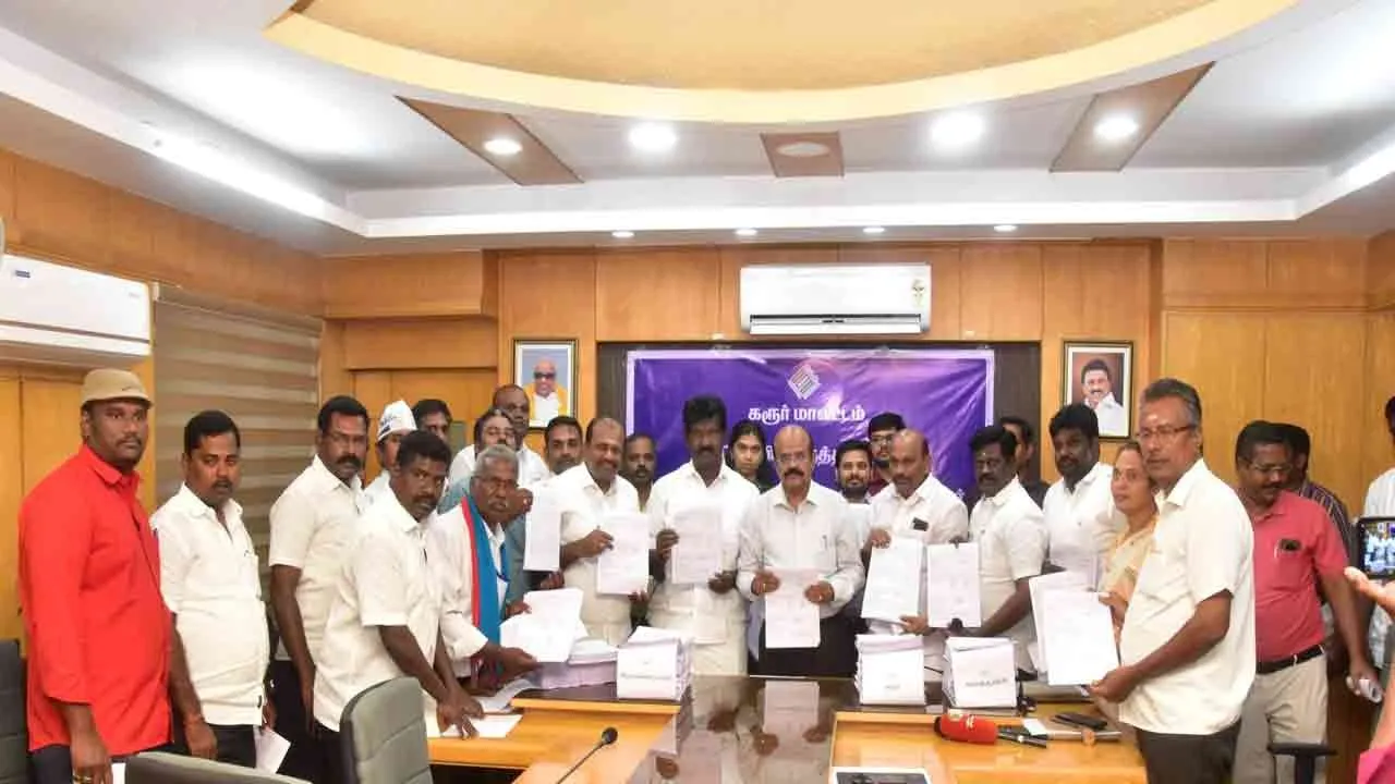  தமிழகம் முழுவதும் மாவட்ட வாரியாக வரைவு வாக்காளர் பட்டியல் வெளியானது!