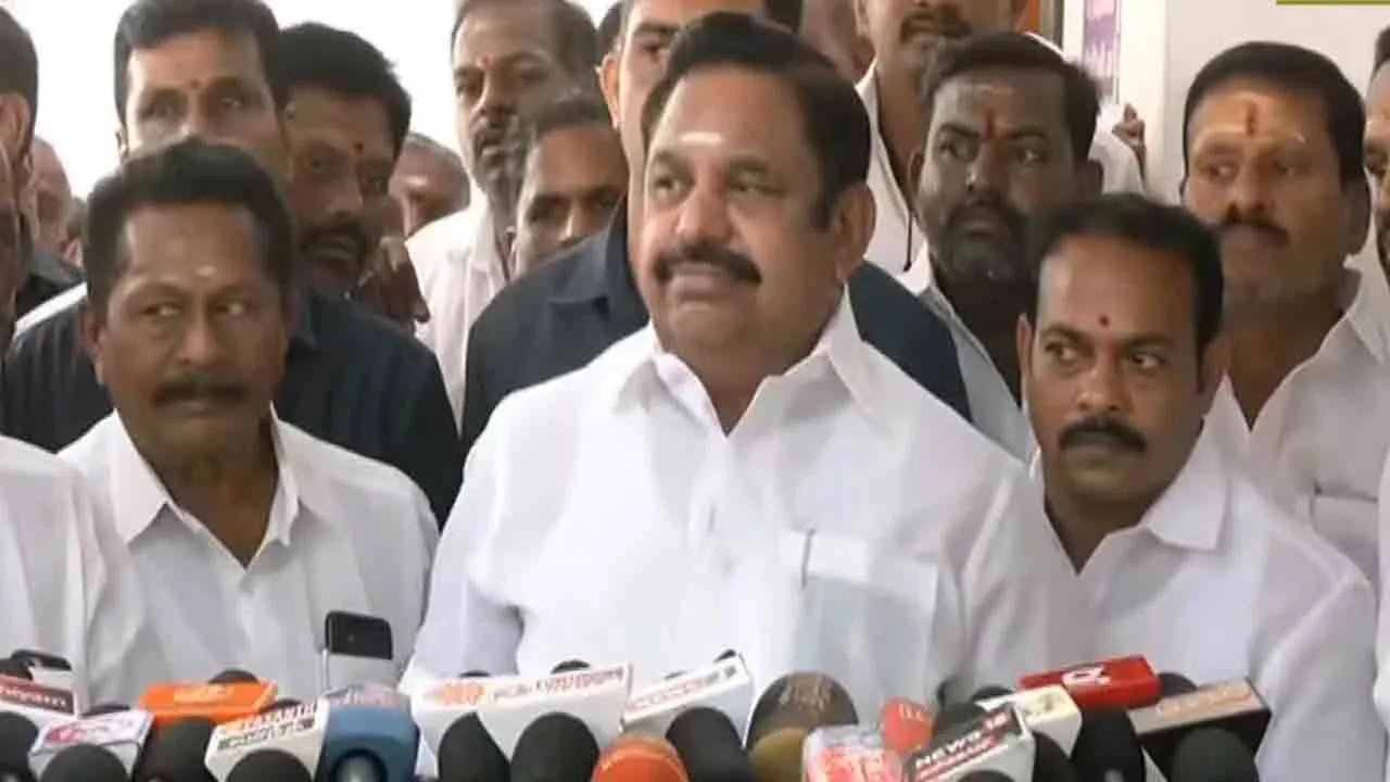  Edappadi Palaniswami says The 100 day work scheme should continue in the name of Mahatma Gandhi 