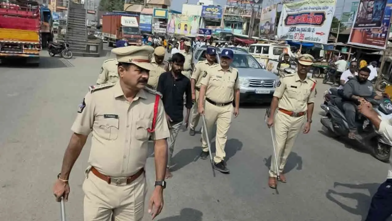  பட்டாசு வெடிக்க எதிர்ப்பு; கர்ப்பிணிப் பெண்ணுக்கு நேர்ந்த விபரீதம்!
