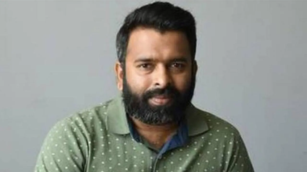  “அரசியல் பிரிவுகள்... சாதி இயக்கங்கள்...” - சந்தோஷ் நாராயணன் விமர்சனம்