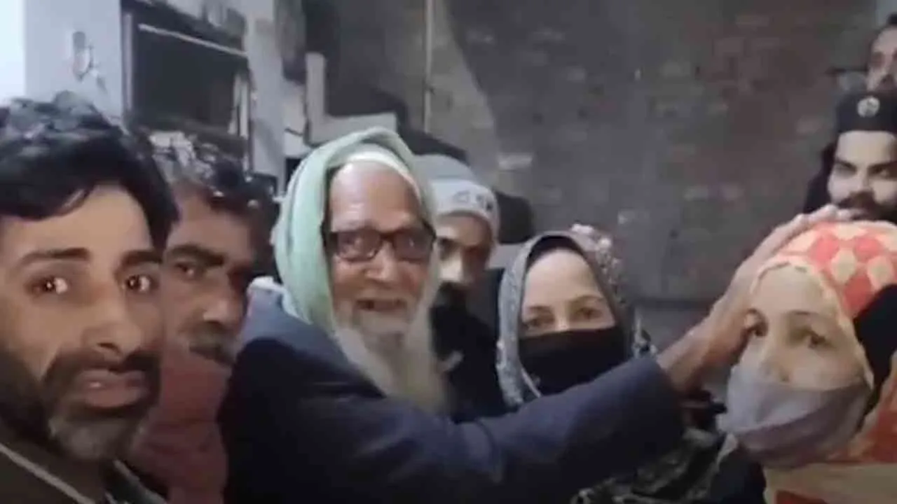  Man presumed lost returns home after 29 years due to SIR work in west bengal 